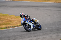 anglesey-no-limits-trackday;anglesey-photographs;anglesey-trackday-photographs;enduro-digital-images;event-digital-images;eventdigitalimages;no-limits-trackdays;peter-wileman-photography;racing-digital-images;trac-mon;trackday-digital-images;trackday-photos;ty-croes